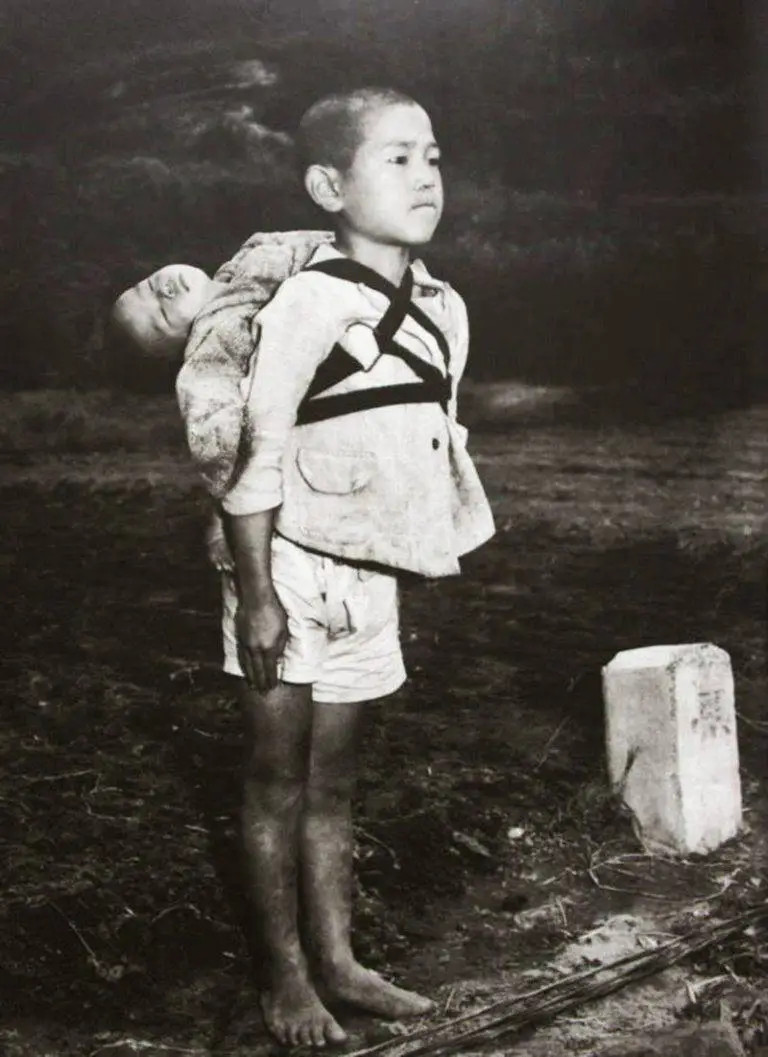 bambino_nagasaki-768x1057-1.jpg